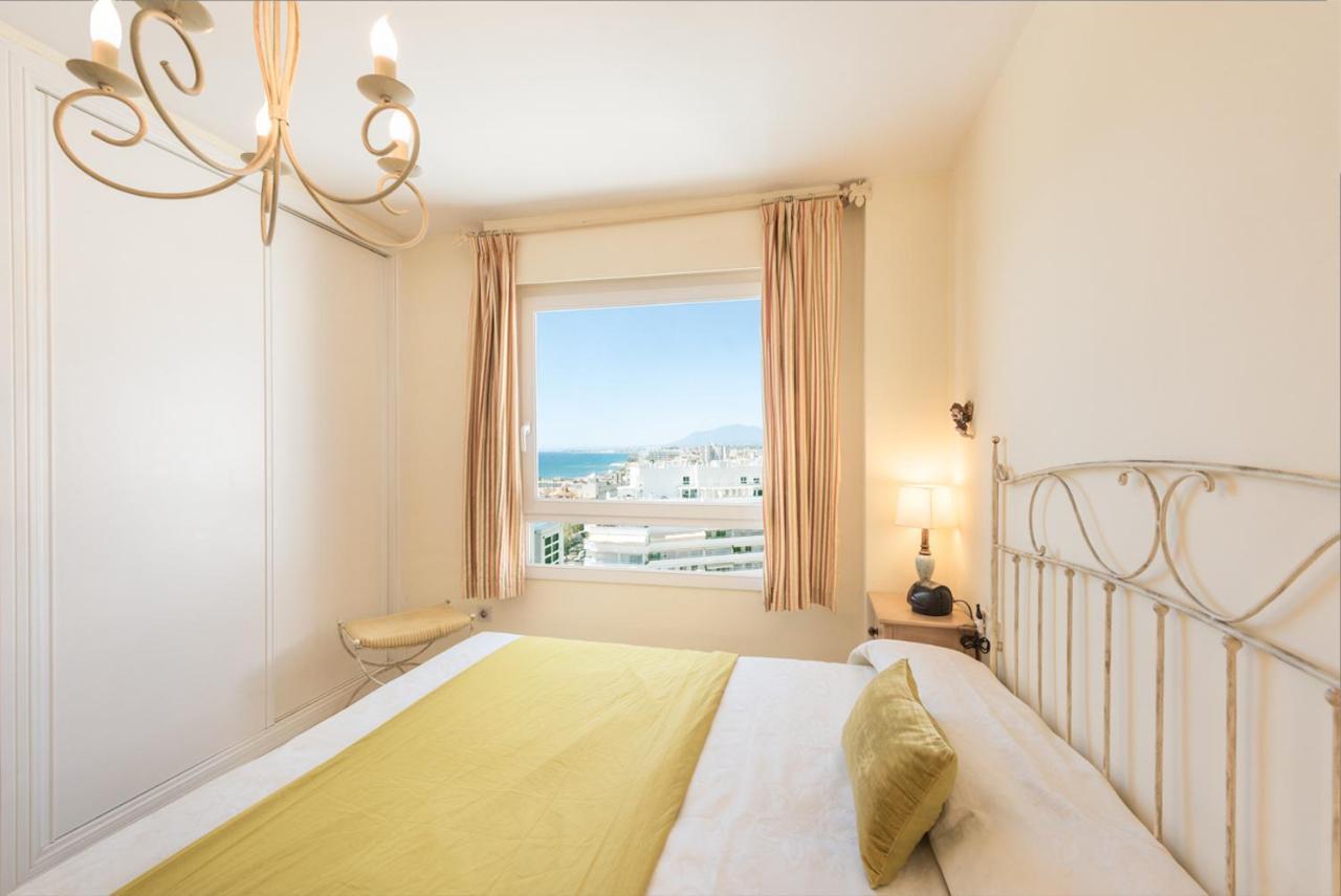 Atico La Marina Apartment Marbella Bagian luar foto